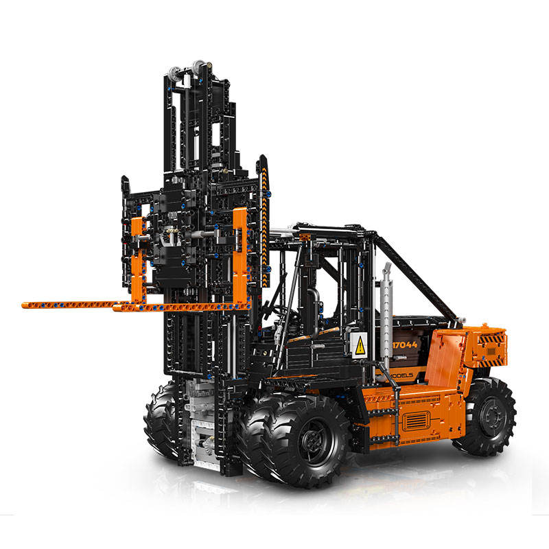 Motorized Crane Truck Building Block Kit (400+ Pieces)
